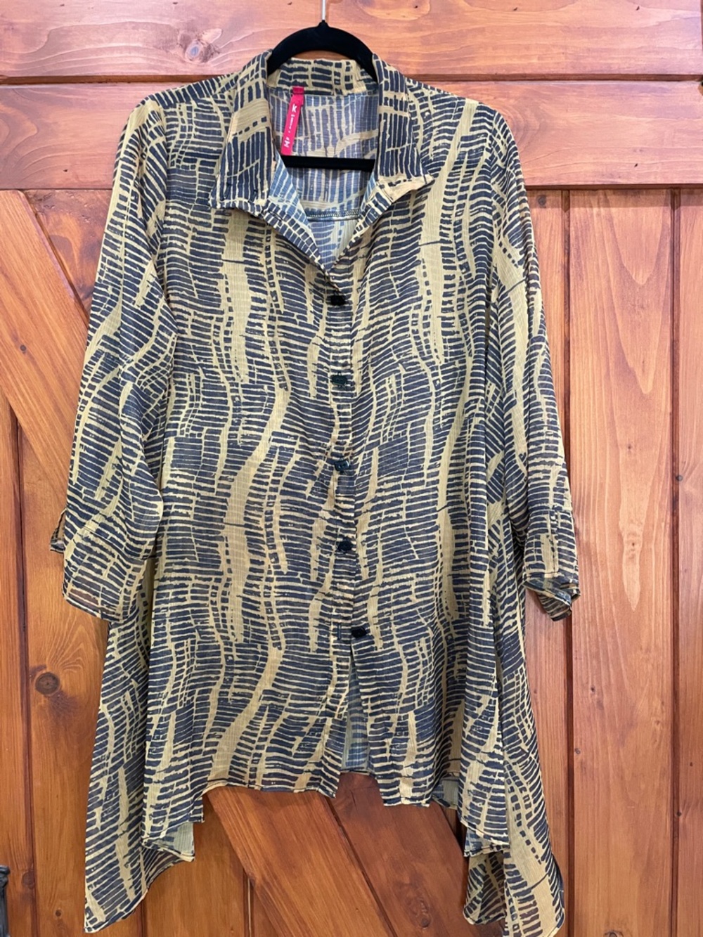 IC By CONNIE K Textured Pattern Button-Down Tunic in Mustard & Black Sz XL
